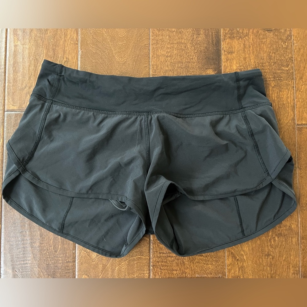 Lululemon shorts size 6